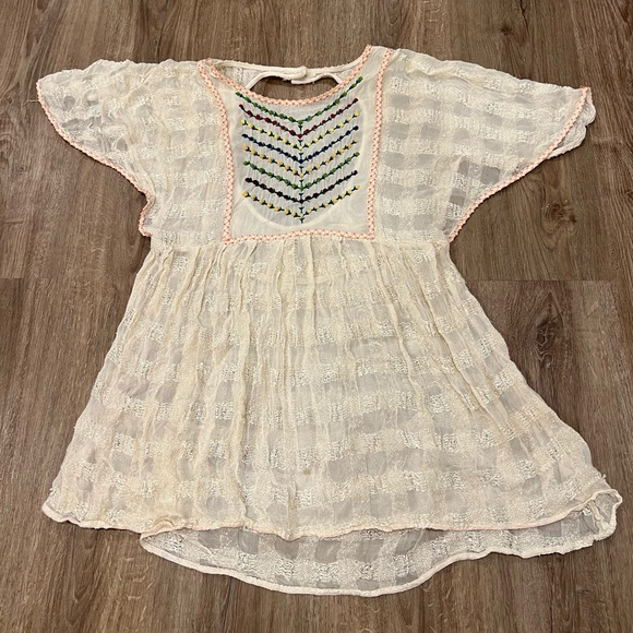 New Romantics Flower Bud Embroidered Tunic - Picture 2 of 11